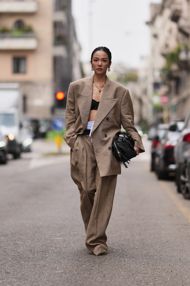 Street Style - Day 5 - Milan Fashion Week - Womenswear Fall/Winter 2026/2027