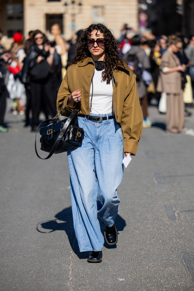 Street Style - Paris Fashion Week - Womenswear Fall/Winter 2026/2027 - Day 2