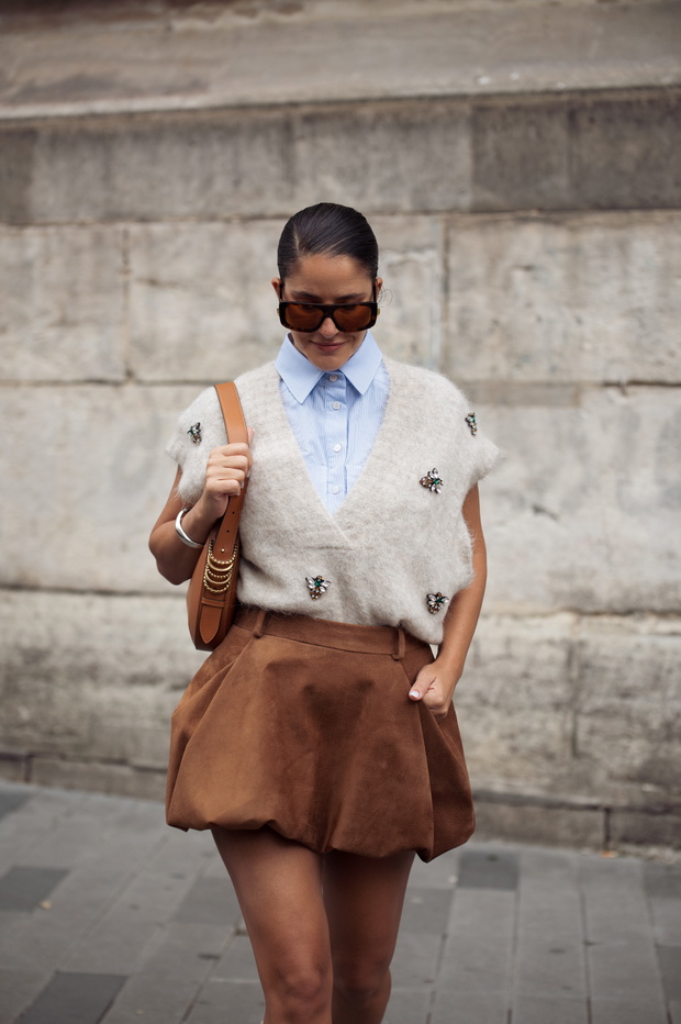 Street Style - Paris Fashion Week - Womenswear Spring/Summer 2025 - Day Six