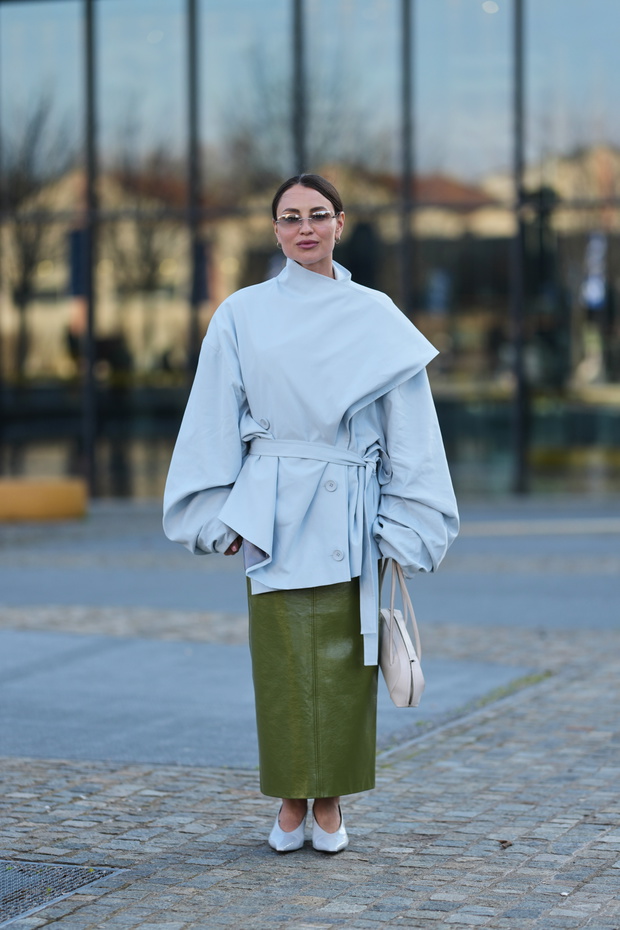 Street Style - Day 3 - Milan Fashion Week - Womenswear Fall/Winter 2026/2027
