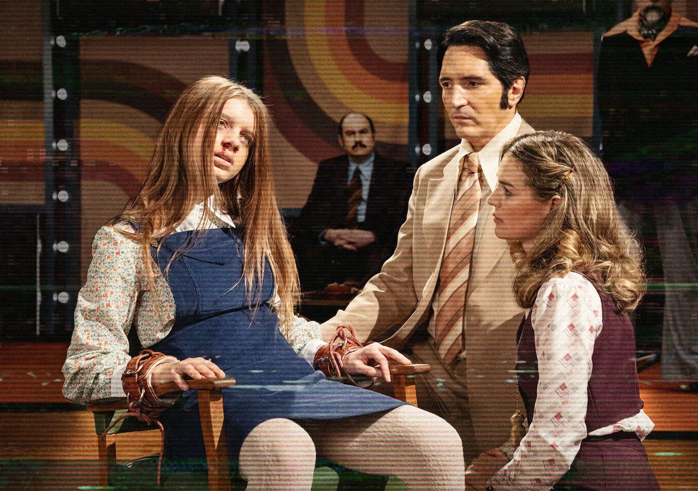 Ten horror braci Cairnesów mrozi krew w żyłach! Telewizyjna sensacja szybko zmienia się w koszmar transmitowany na żywo!