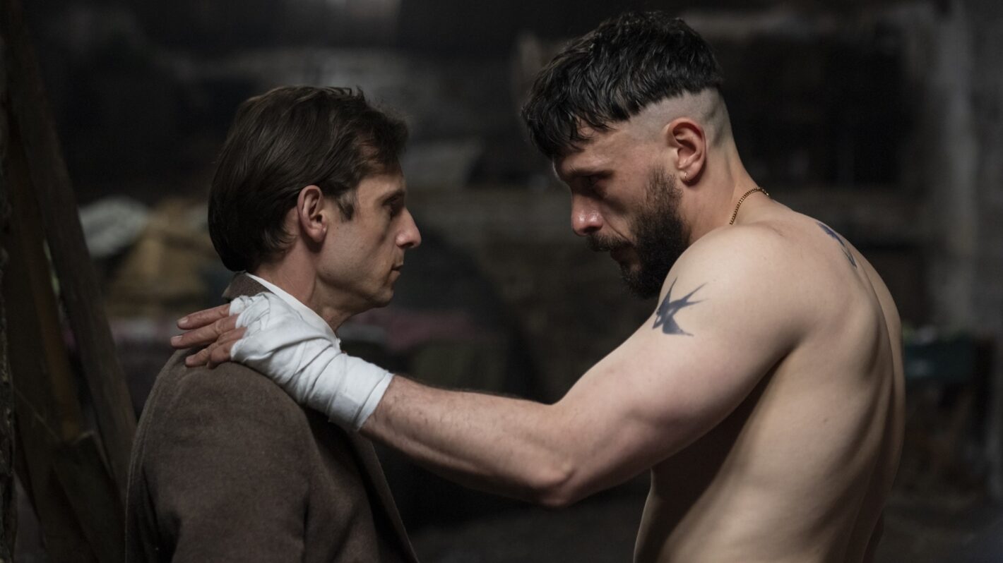 Jamie-Bell-Richard-Gadd-in-Half-Man-1420x798 (1)