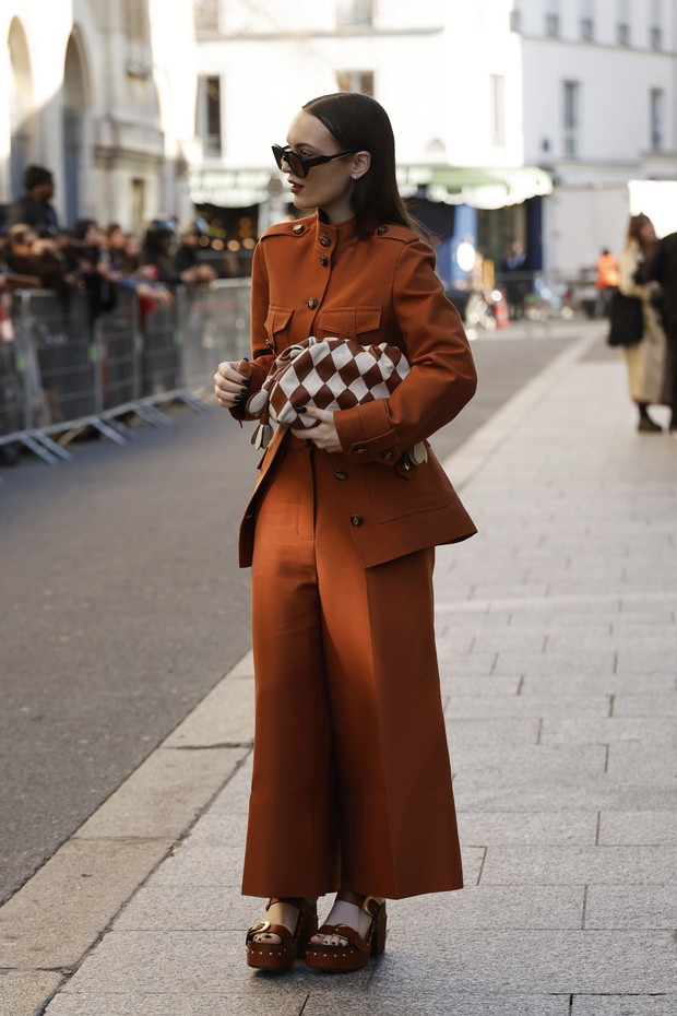 Street Style - Paris Fashion Week - Womenswear Fall/Winter 2026/2027 - Day 8