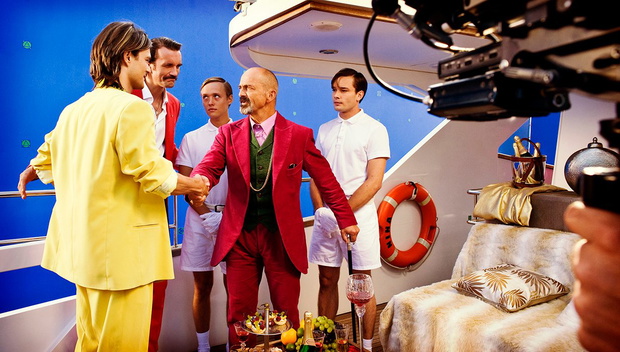 dawid-ogrodnik-tomasz-kot-jacek-koman-na-planie-disco-polo-fot-alvernia-studios-next-film-2f10079