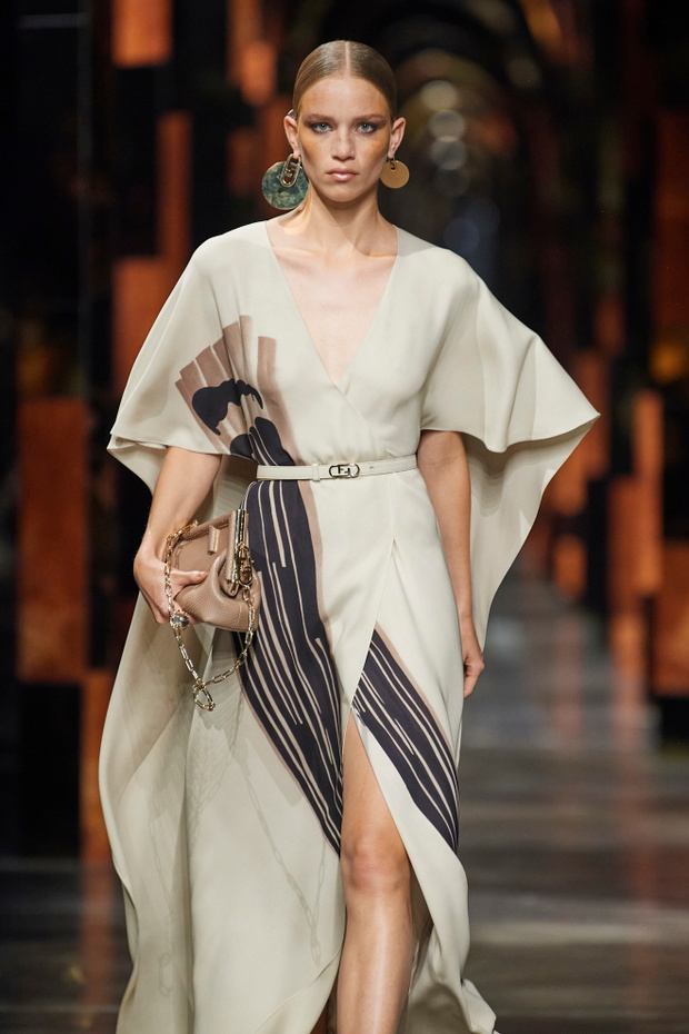 Fendi S22 040