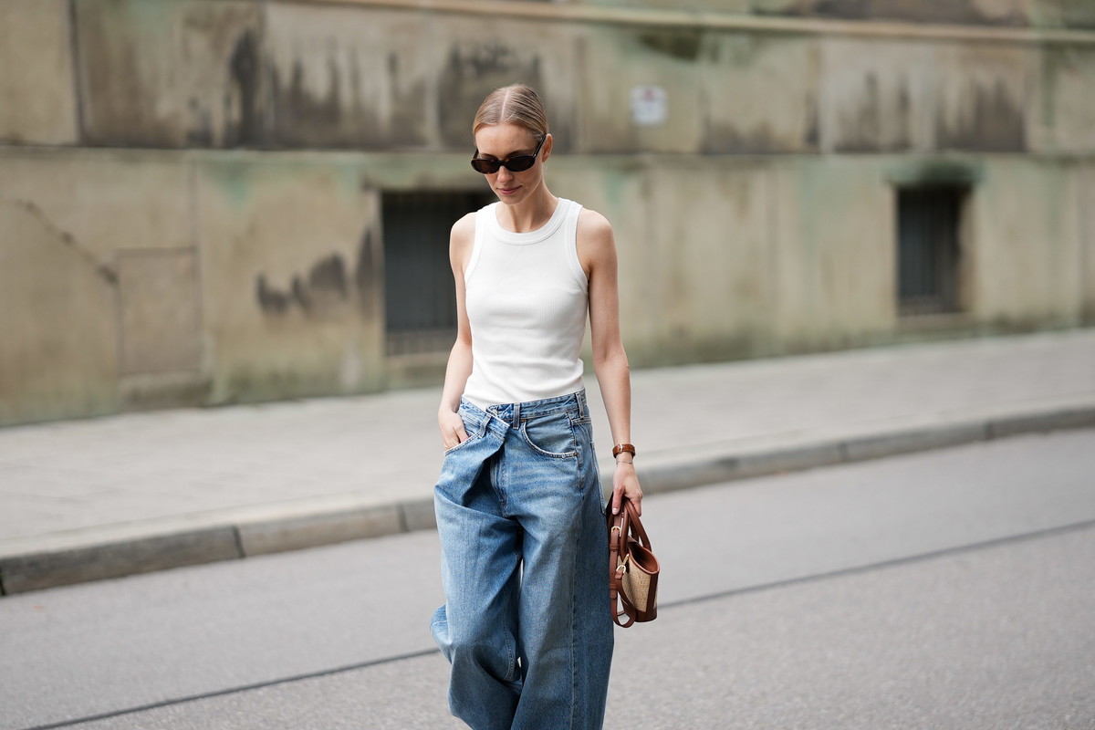 barrel jeans
