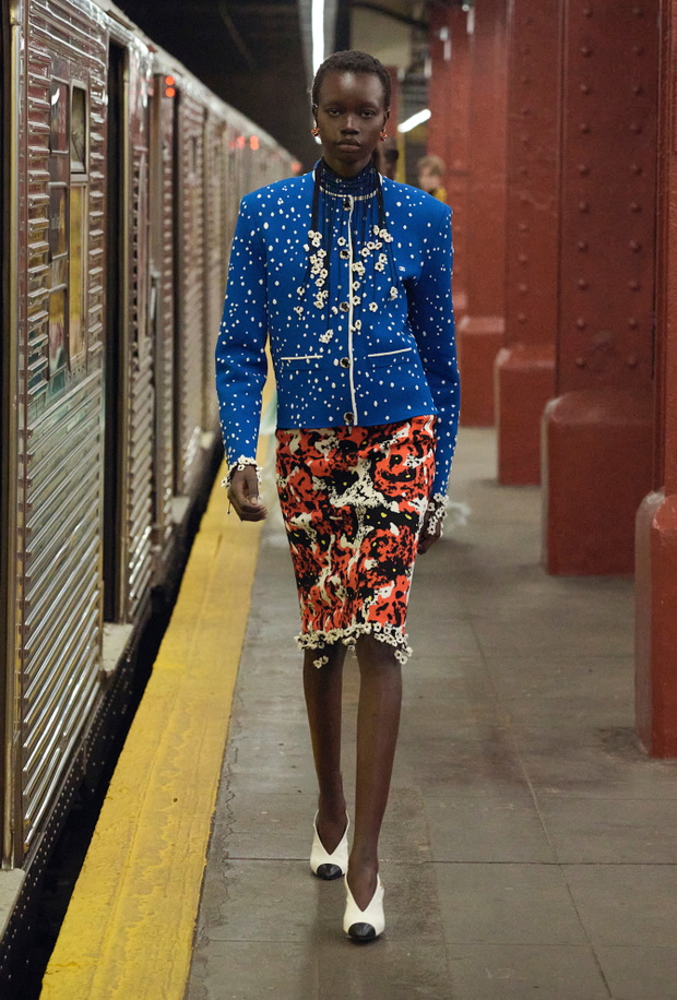 Chanel PreFall PO F26 012