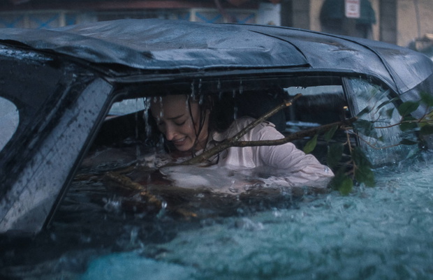 Kadr z filmu "Morderczy żywioł"