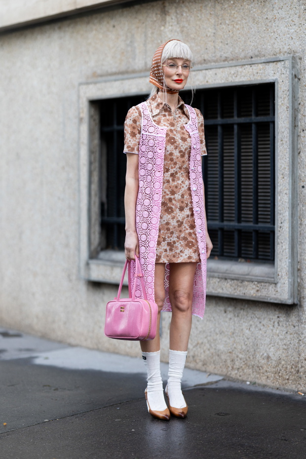 Street Style - Paris Fashion Week - Womenswear Fall/Winter 2026/2027 - Day 9