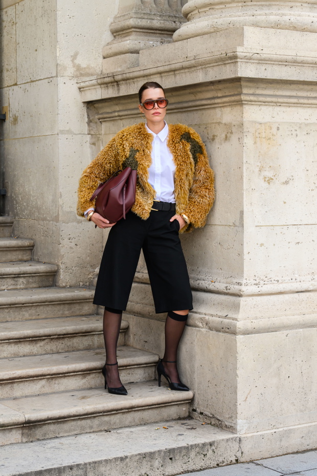 Street Style - Paris Fashion Week - Womenswear Fall/Winter 2026/2027 - Day 9