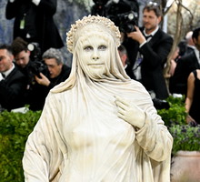 Heidi Klum jako rzeźba podczas Met Gali
