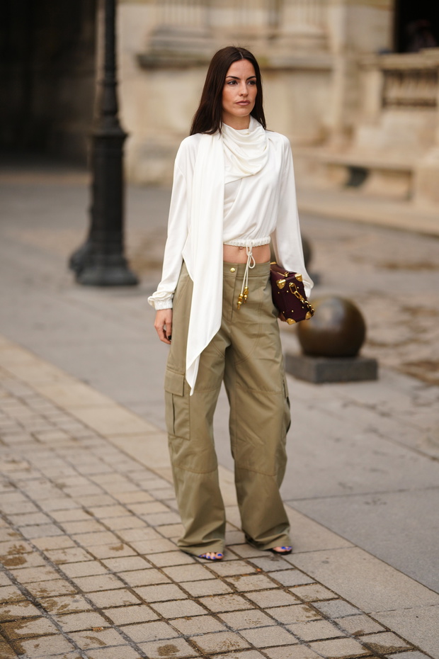 Street Style - Paris Fashion Week - Womenswear Fall/Winter 2026/2027 - Day 9