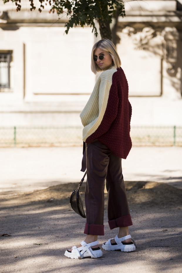 Street Style : Paris Fashion Week Womenswear Spring/Summer 2019 : Day Three
