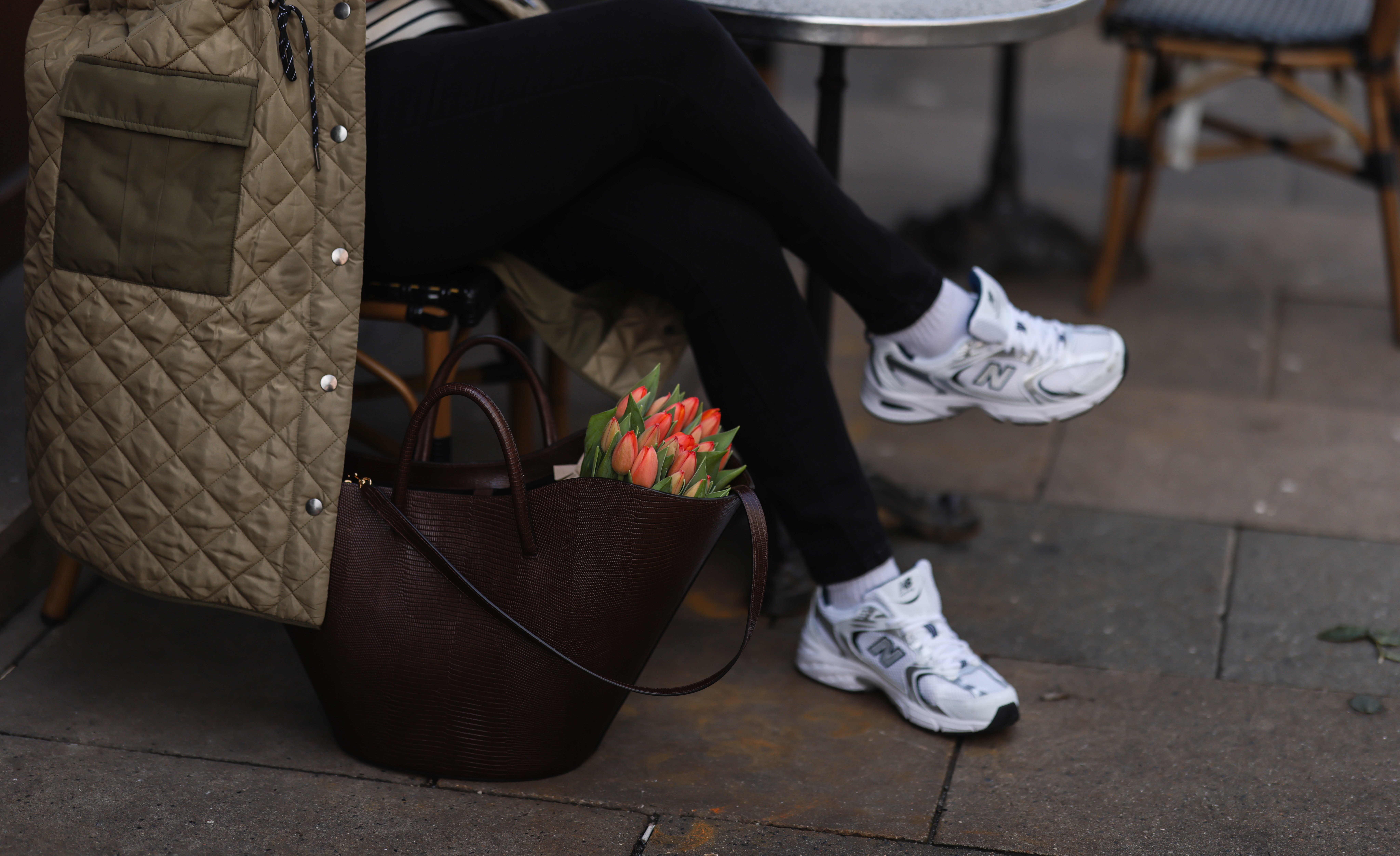 New Balance 530 to obsesja redaktorek mody! Co mają w sobie te buty?