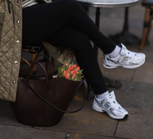 New Balance 530 to obsesja redaktorek mody! Co mają w sobie te buty?