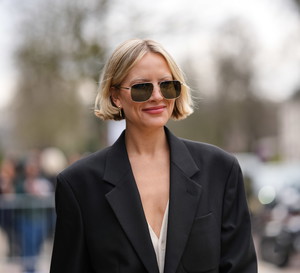 Modna fryzura na lato 2026 - riviera bob