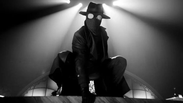 spider-noir-2-spider-suit