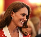 Kate w czerwonej sukience w gorszki zachwyciła w Londynie