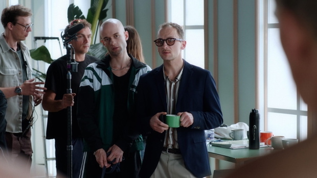 Proud-serial-HBO-Max-kadr-01