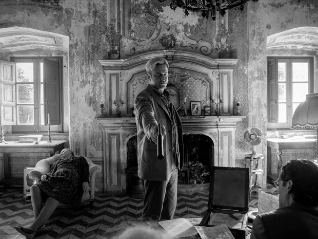 in_the_hand_of_dante_kadr_4_gerard_butler