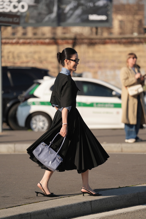 Street Style - Day 3 - Milan Fashion Week - Womenswear Fall/Winter 2026/2027