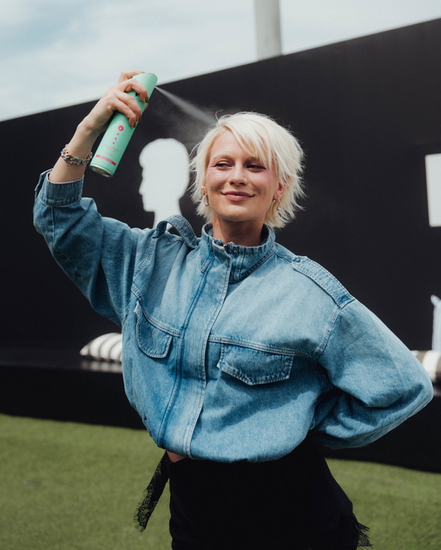 Alli Neumann at Primavera Sound Barcelona