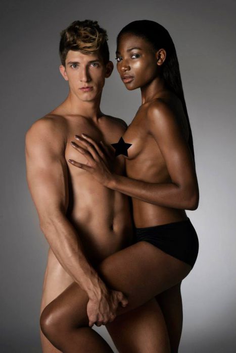 Michał Baryza i Osi Ugonoh - sesja nago - TOP MODEL 4 fot Robert Wolański