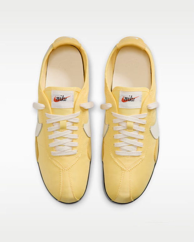 NIKEMOONSHOEOG (1)