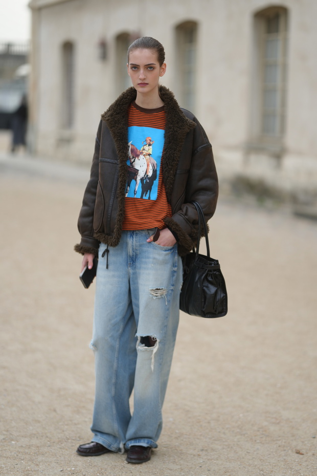 Street Style - Paris Fashion Week - Womenswear Fall/Winter 2026/2027 - Day 5