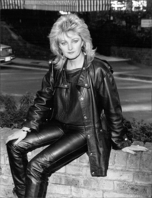 English rock singer, Bonnie Tyler in park opposite Sebel Townhouse, Potts Point.