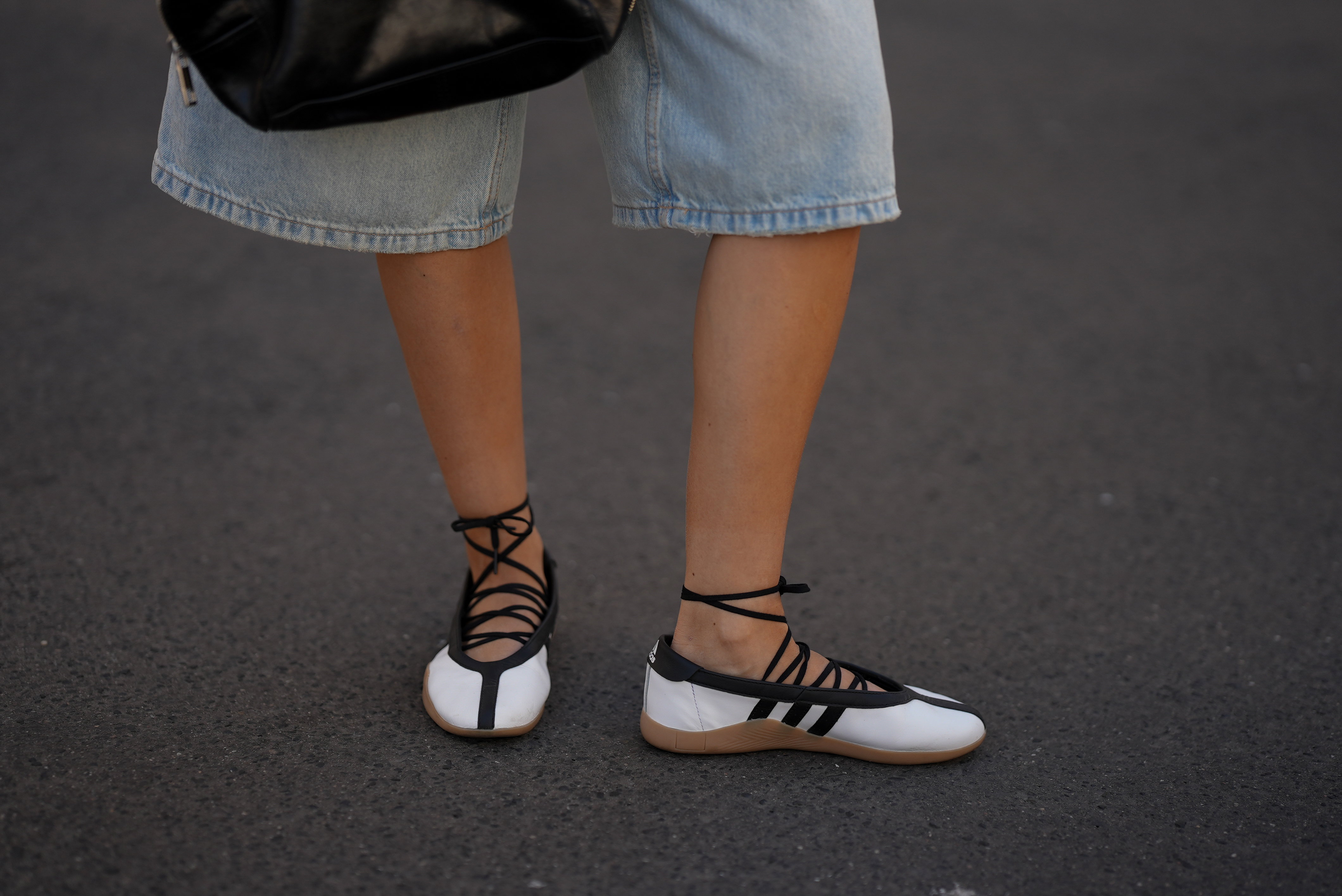 Sneakeriny to wciąż buty, które chce mieć każda it-girls