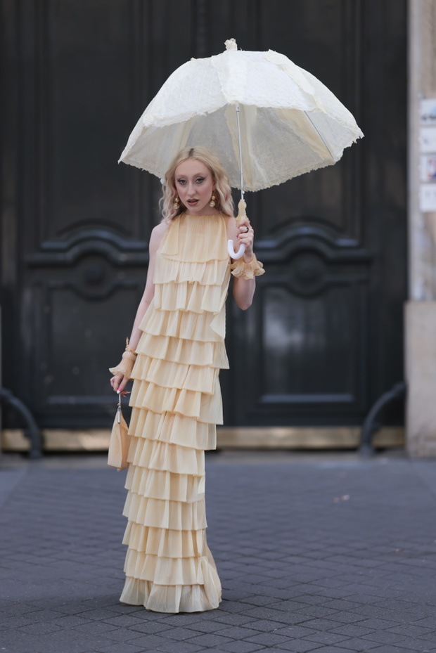 Street Style - Paris Fashion Week - Haute Couture Fall/Winter 2026/2027 - Day 2
