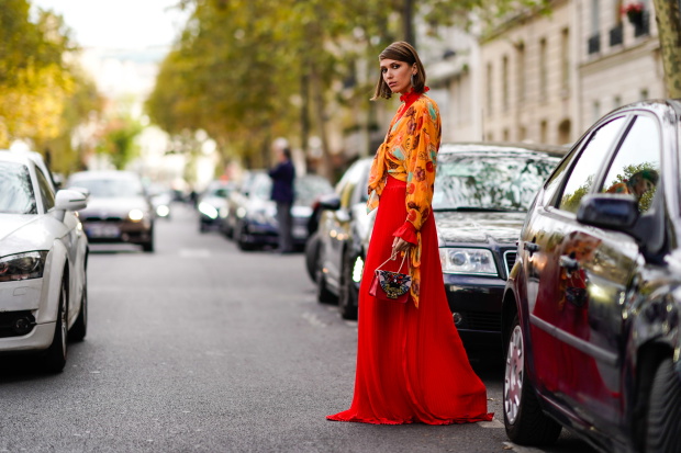 Street Style : Paris Fashion Week Womenswear Spring/Summer 2019 : Day Seven