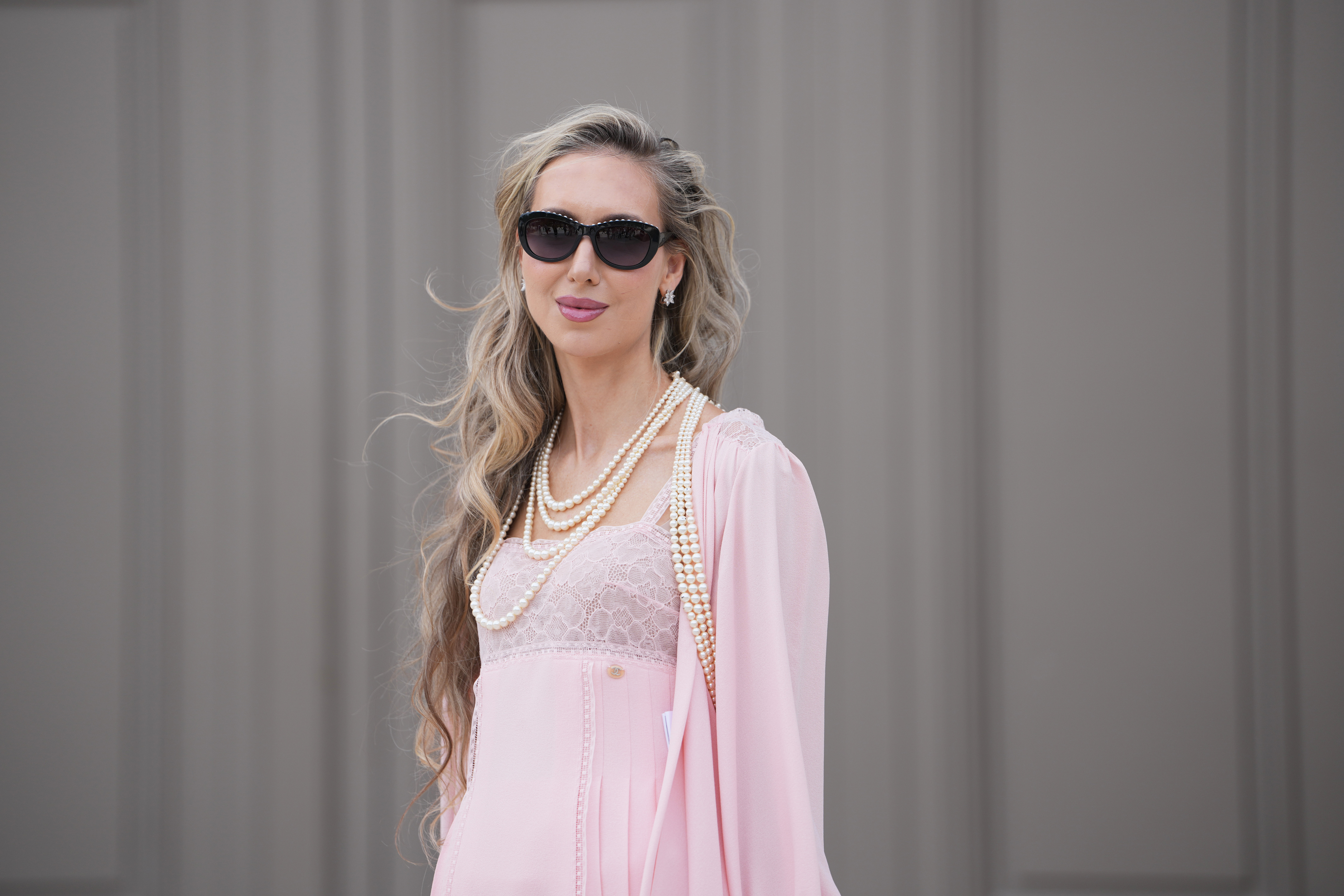 Street Style - Paris Fashion Week - Haute Couture Fall/Winter 2026/2027 - Day 2