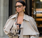Beżowy trencz na jesień 2026 z H&M