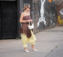 Romantyczne spodnie na lato 2026 - granny pants