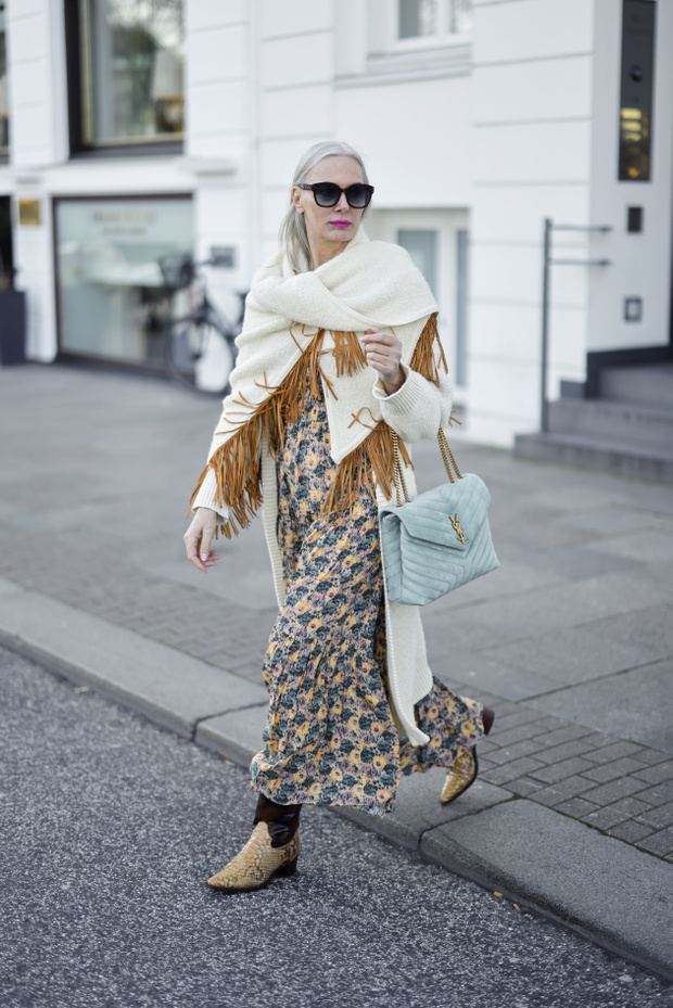 sukienka boho i kowbojki