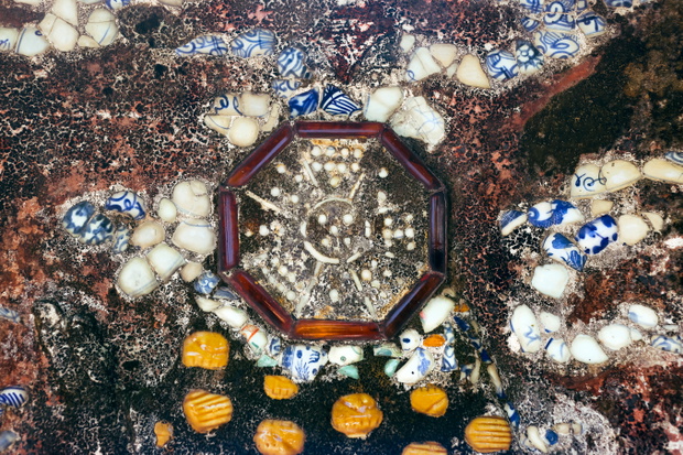 Ceramic mosaic motif in imperial architecture decor under the Nguyen dynasty (1802-1945)