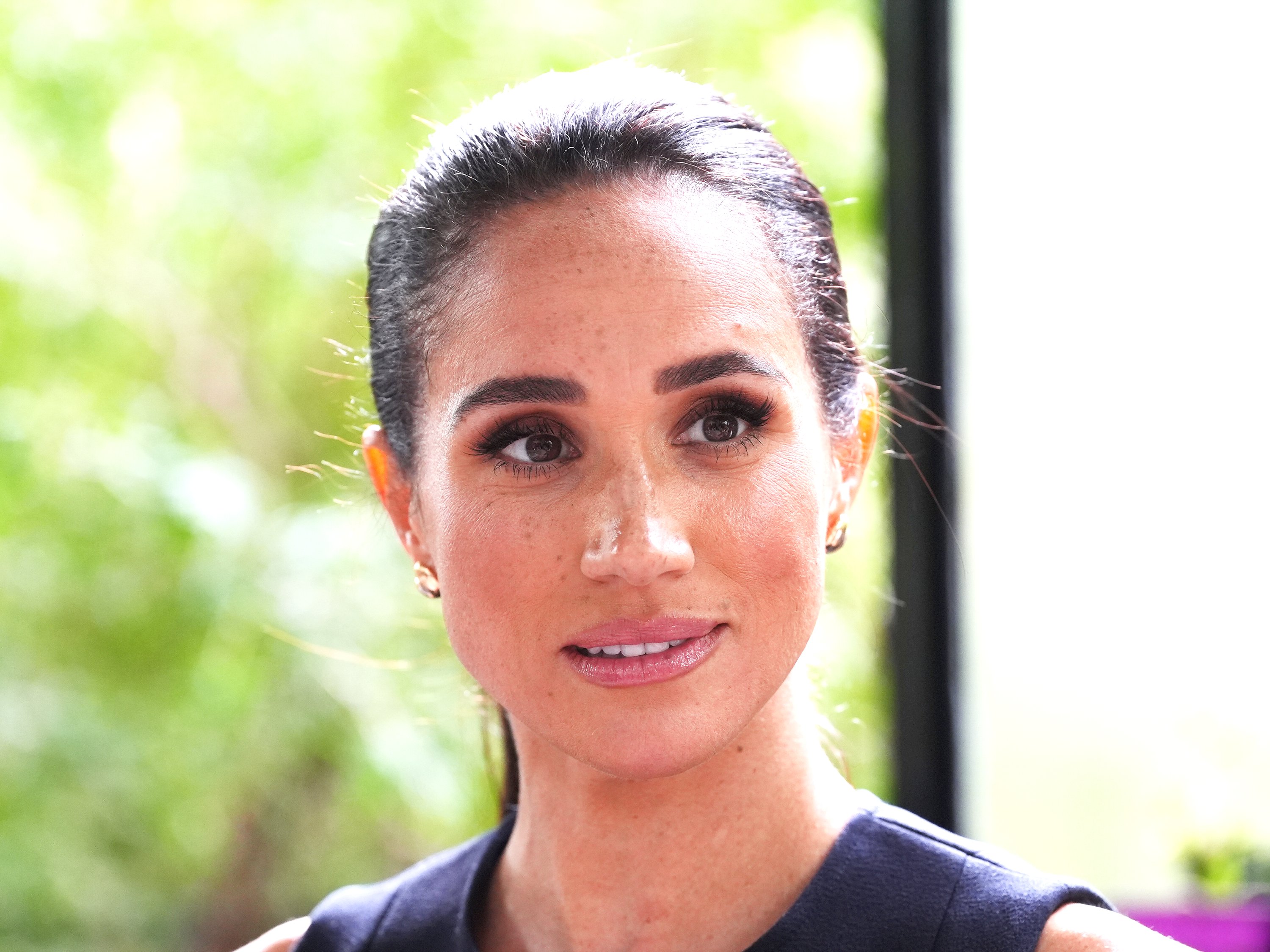 Jakiego podkładu do twarzy używa Meghan Markle
