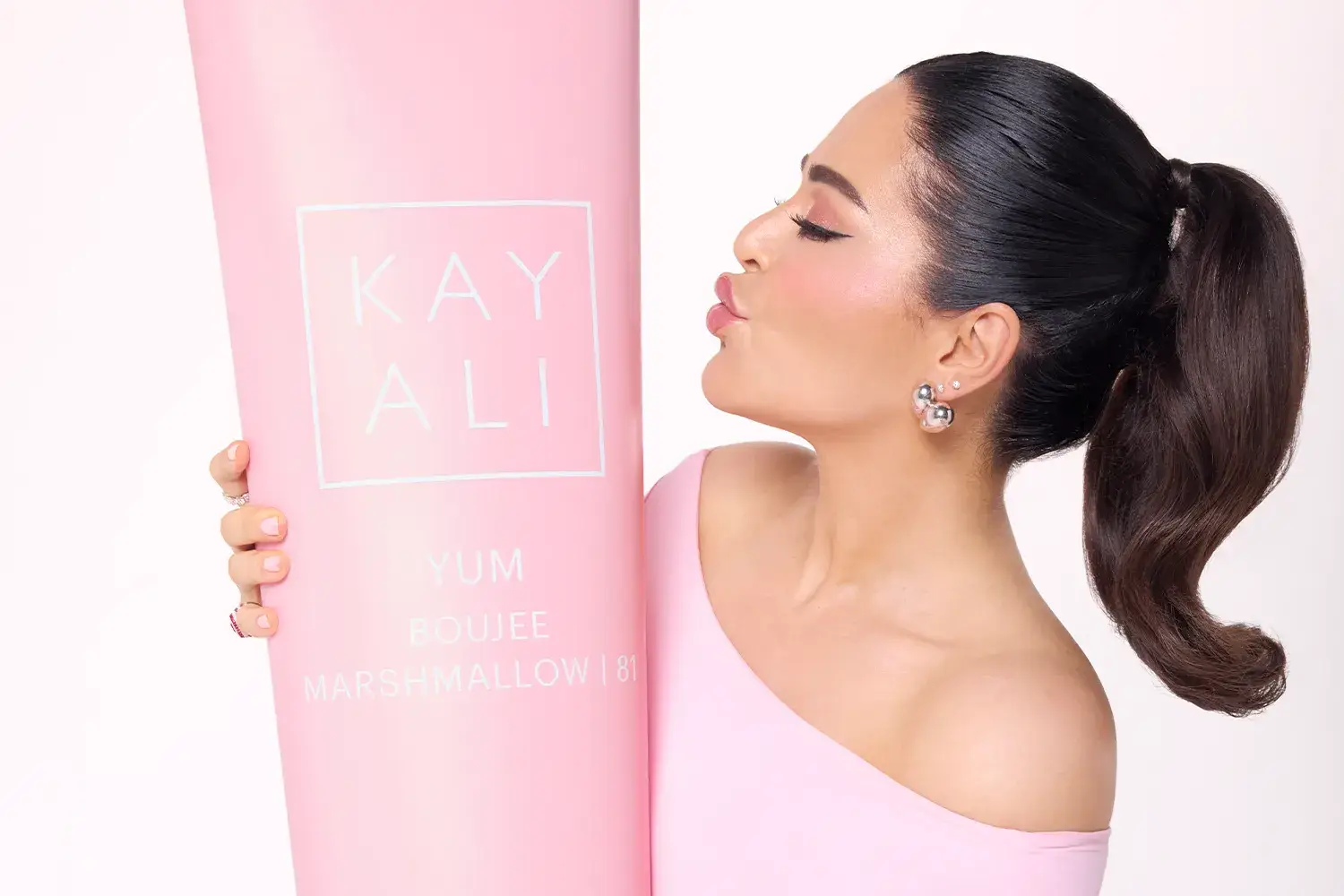 Kayali wypuszcza balsamy do ust i do ciała