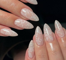 Lace nails - modne paznokcie na jesień 2026