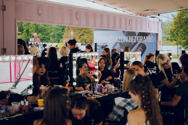 Maybelline NY Music Stories
