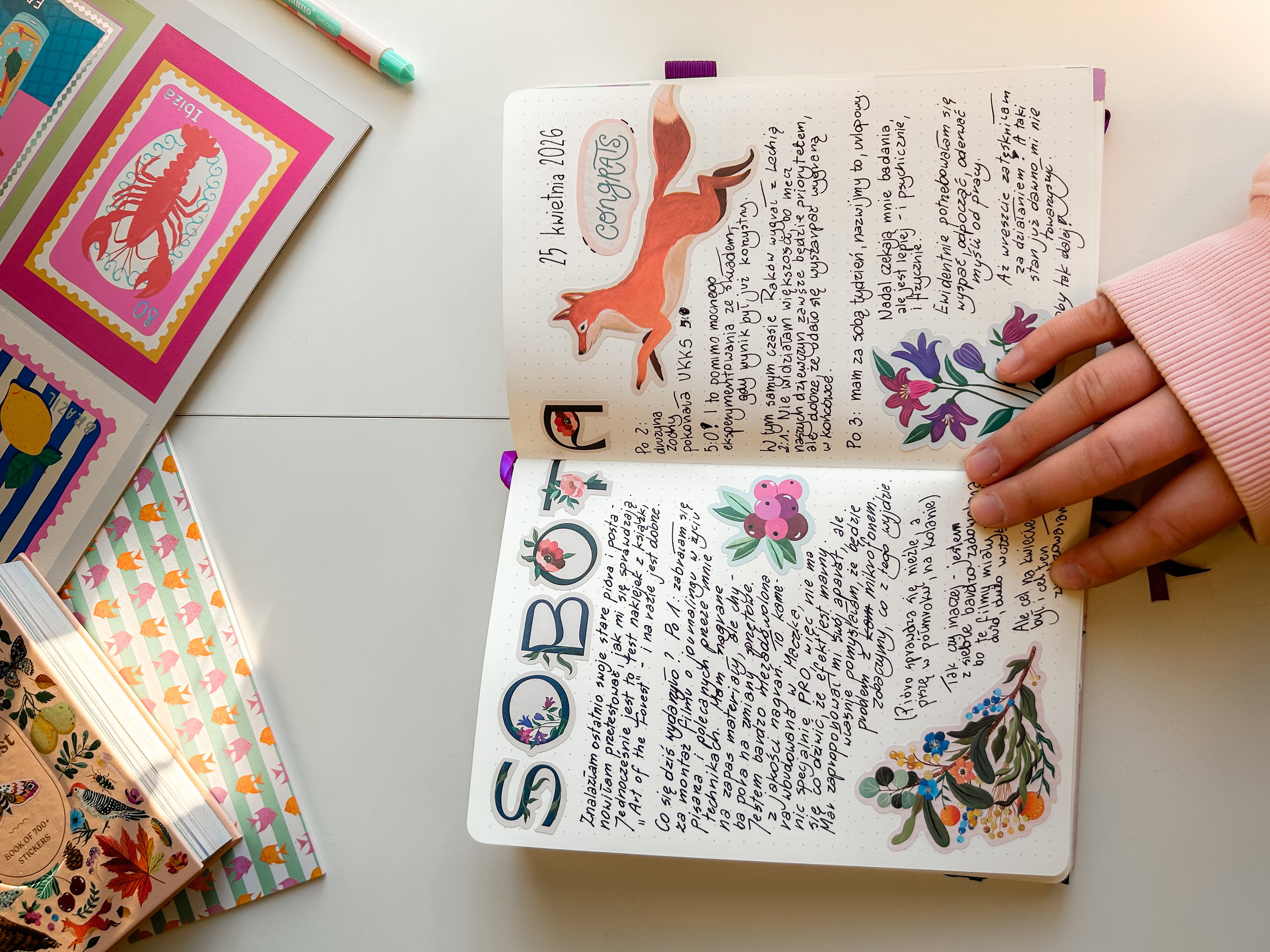Journaling to analogowa rozrywka, którą do łask przywróciły TikTok i Instagram!