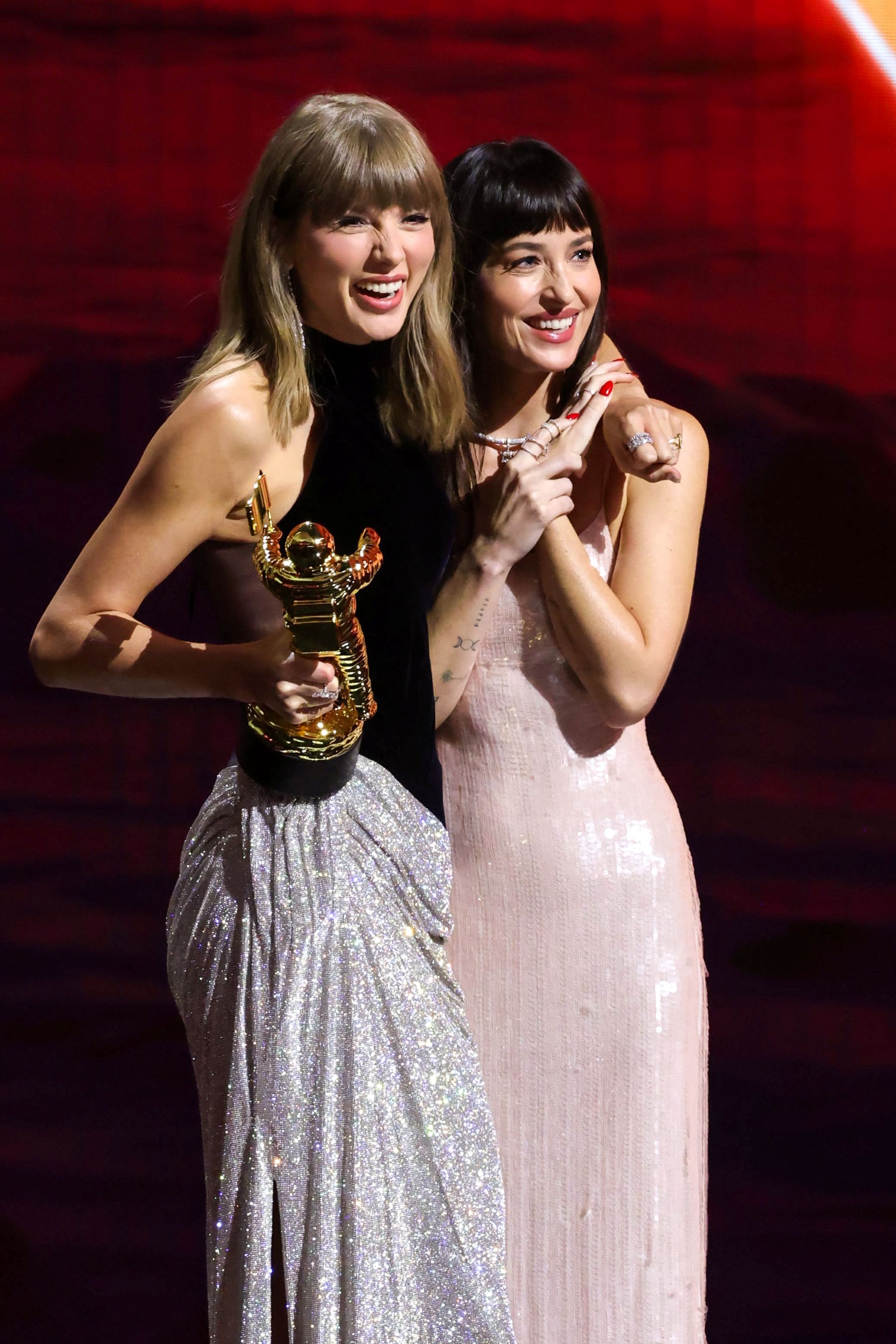 Taylor Swift i Dakota Johnson