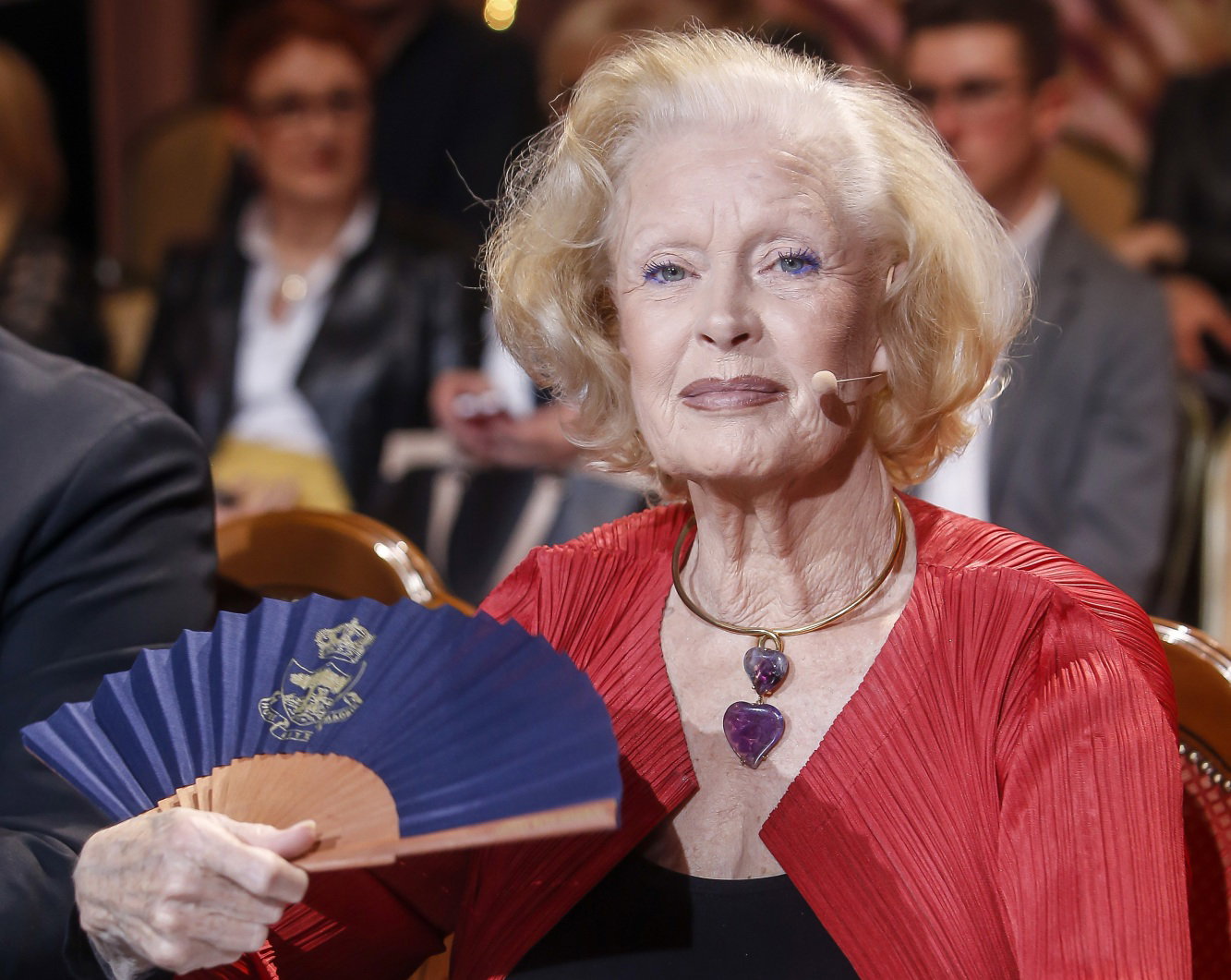 Ulubiony zapach Beaty Tyszkiewicz to perfumeryjny klasyk. Elegancja i ponadczasowy szyk w złotym flakoniku