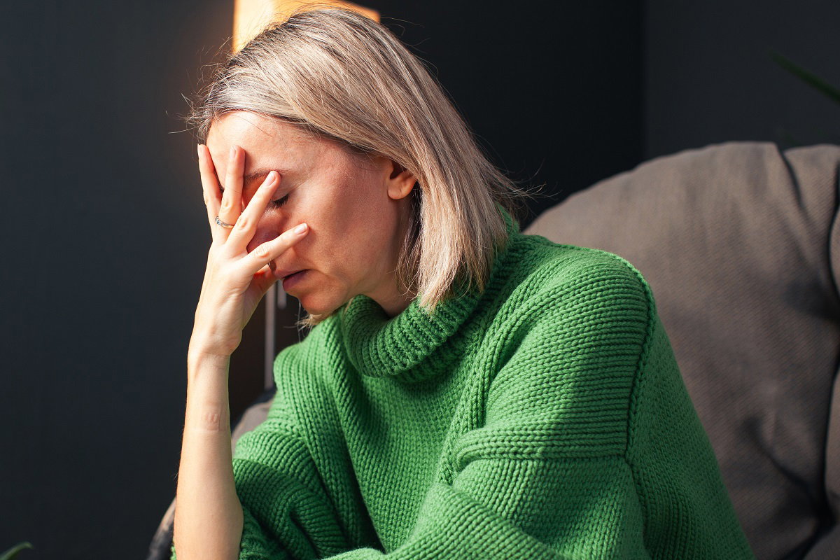 zrezygnowana kobieta