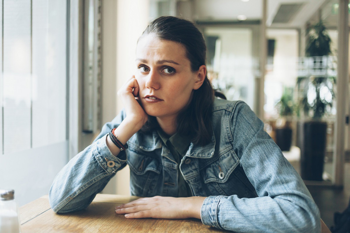 dziewczyna w restauracji