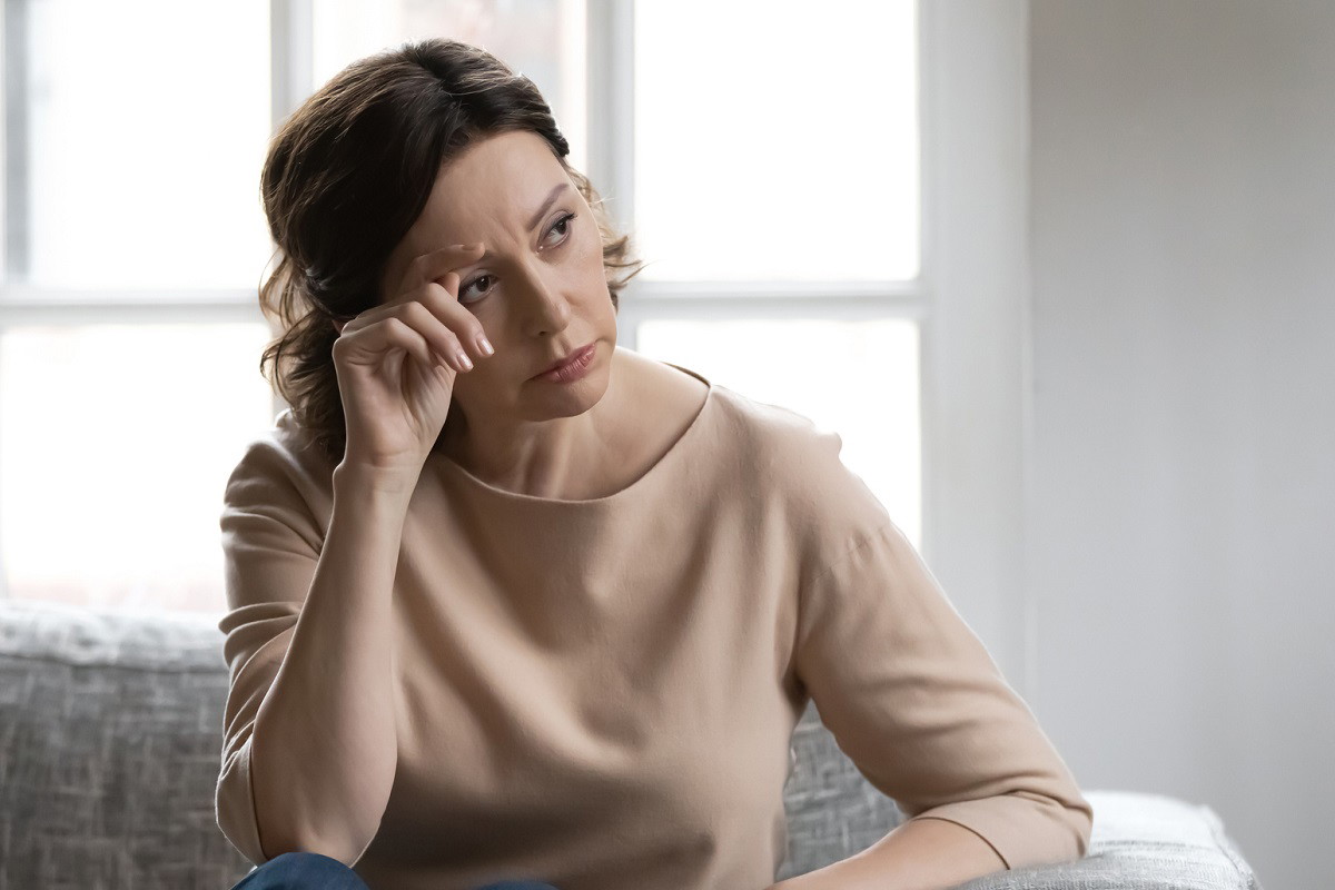 smutna kobieta