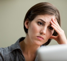 kobieta przed komputerem