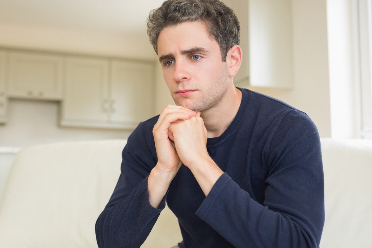 smutny mężczyzna